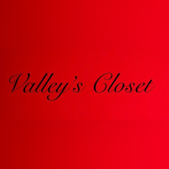Meet your Posher, Valley’s Closet - Picture 1 of 1